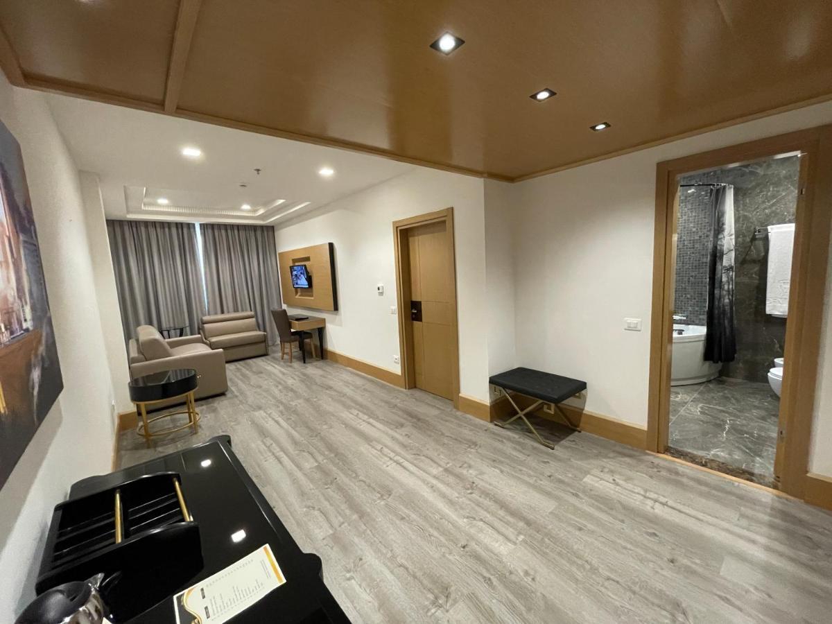 Hotel Golden Palace Σκόδρα Εξωτερικό φωτογραφία