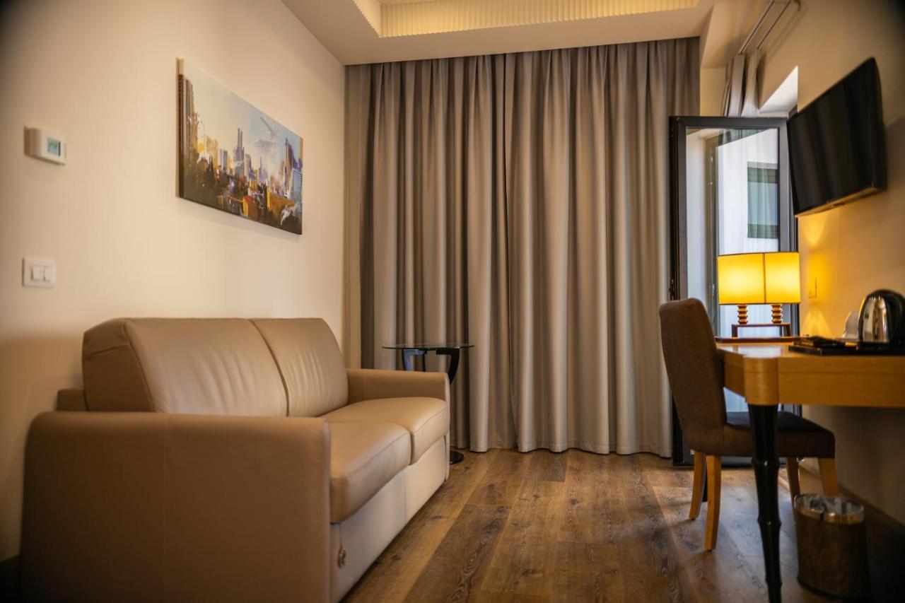 Hotel Golden Palace Σκόδρα Εξωτερικό φωτογραφία