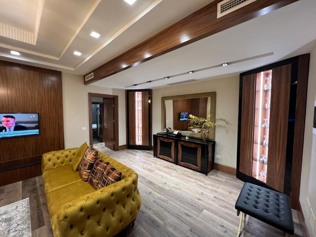 Hotel Golden Palace Σκόδρα Εξωτερικό φωτογραφία