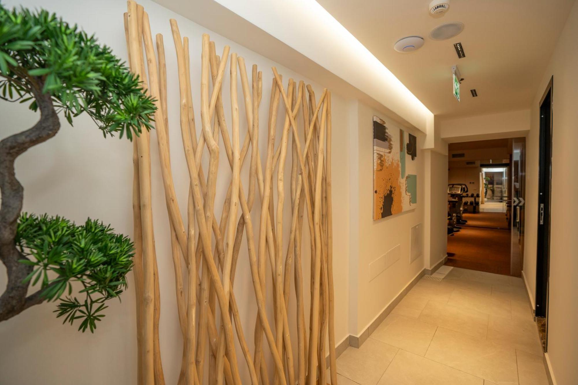 Hotel Golden Palace Σκόδρα Εξωτερικό φωτογραφία